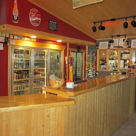 هاينز جانكشن Alcan Motor Inn المظهر الخارجي الصورة